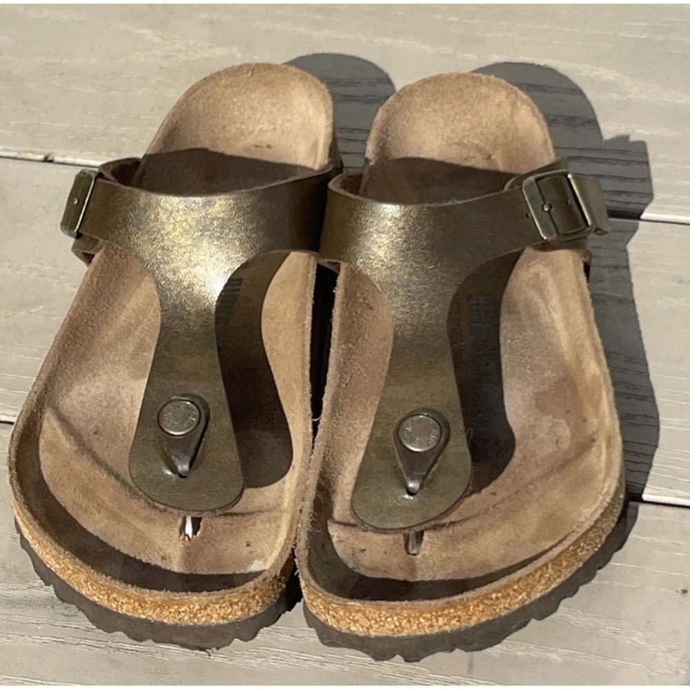 Birkenstock Gizeh Birko-Flor Womens Sz 38 L 7 Comfort Casual Summer Gold Sandals